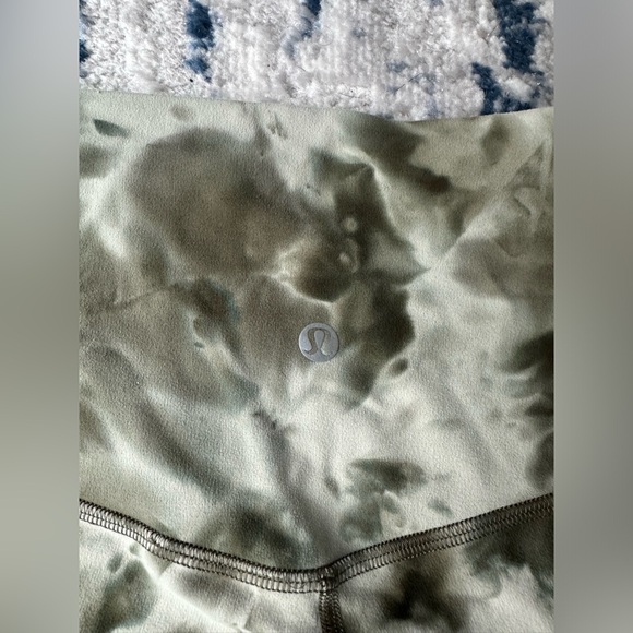 Lululemon Align Short 8" *Diamond Dye - Picture 6 of 6